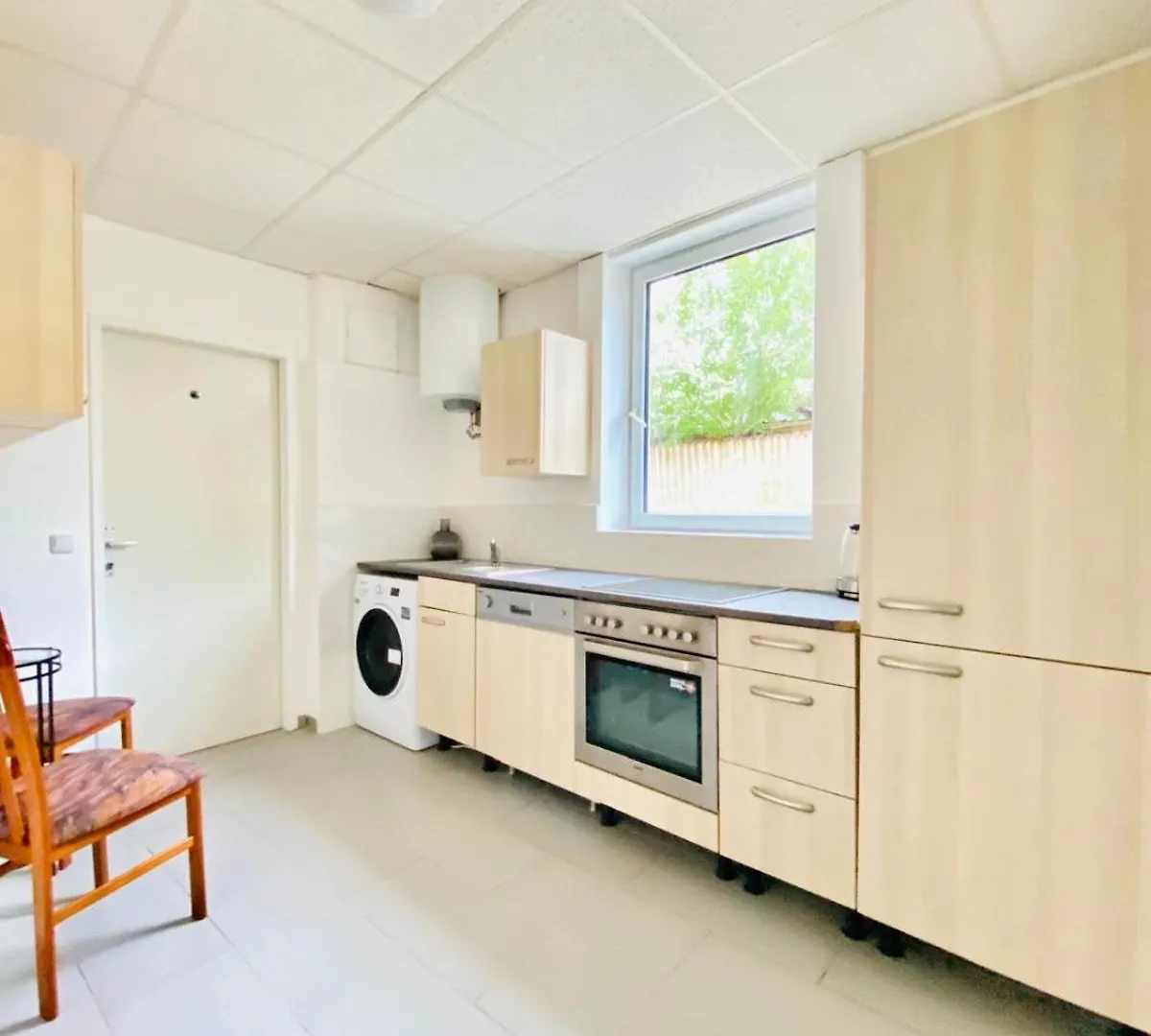 Elegant 3-Bedroom Retreat Convenient City Access Vienne Appartement