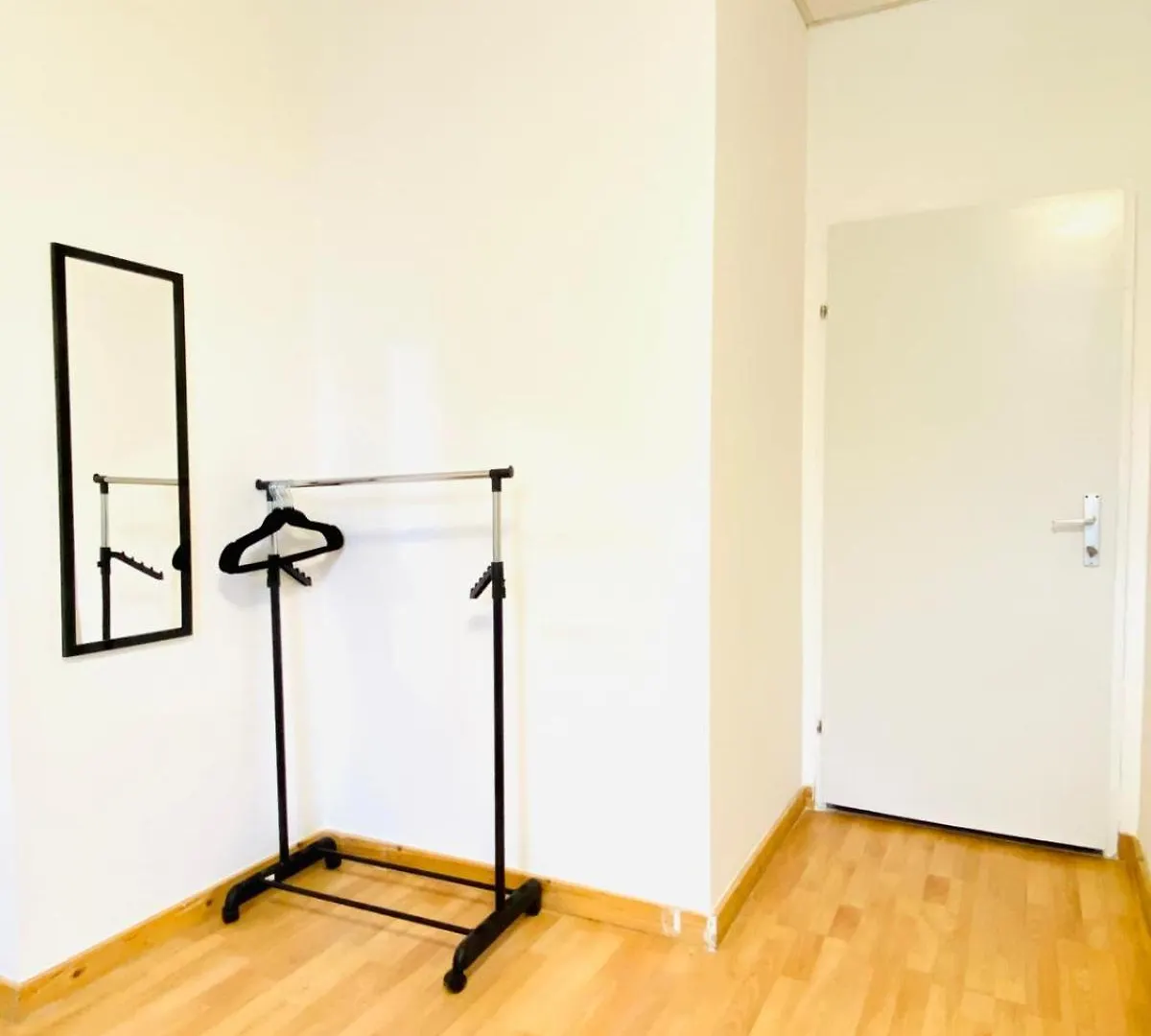 Appartement Elegant 3-Bedroom Retreat Convenient City Access Vienne Autriche