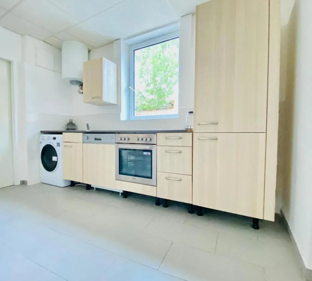 公寓 Elegant 3-Bedroom Retreat Convenient City Access 维也纳